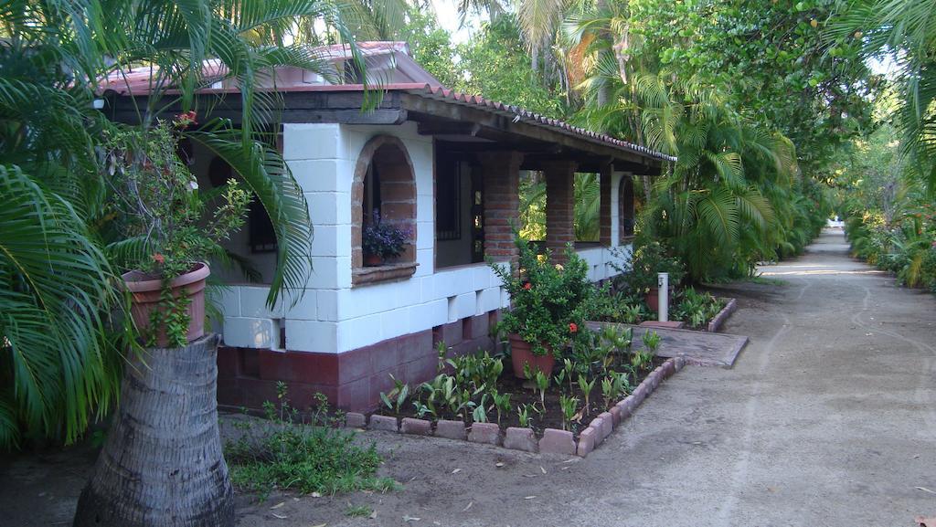 Hotel Quinta Erika Coyuca de Benitez Zimmer foto